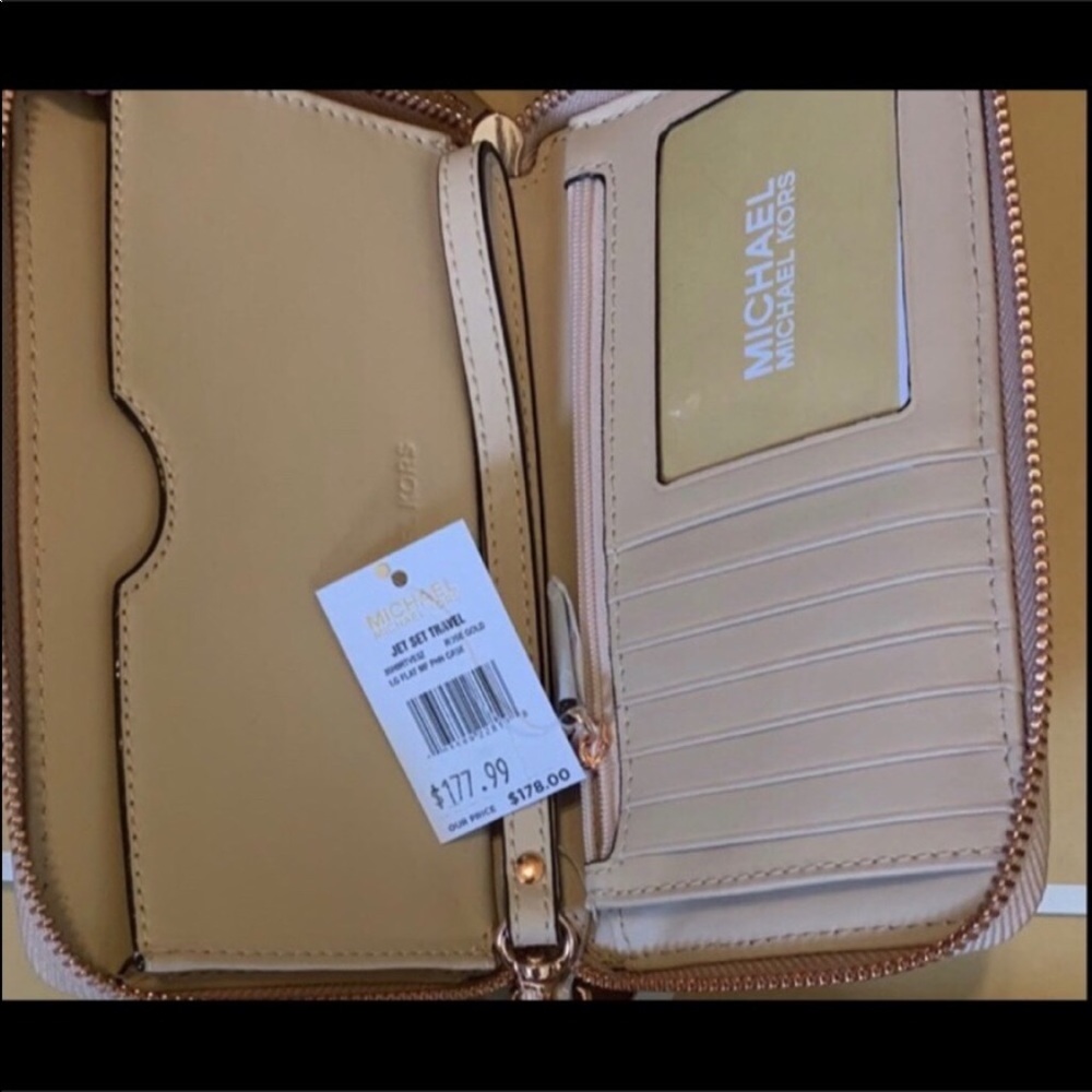 MICHAEL KORS Wristlet-Authentic with Tags - Picture 5 of 8